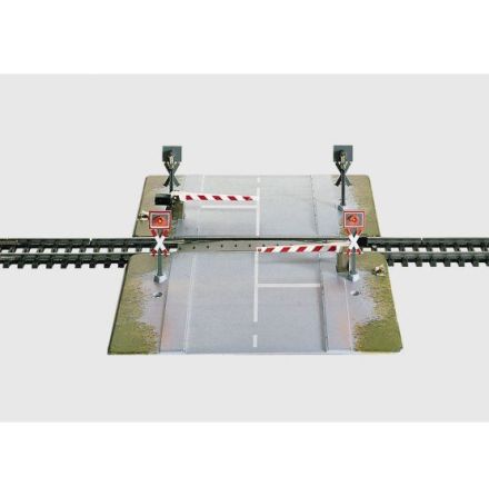 7592 Fully Automatic Railroad Grade Crossing