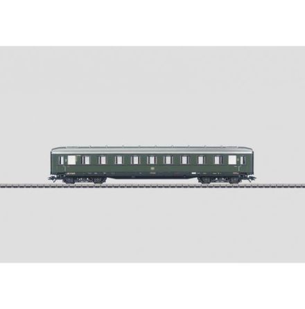 43222 Express Train Passenger Car