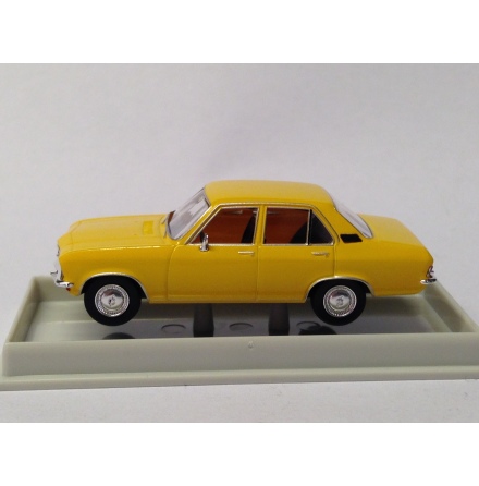 20371 Opel Ascona A gul