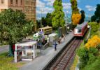 120240 Modern busskur med plattform
